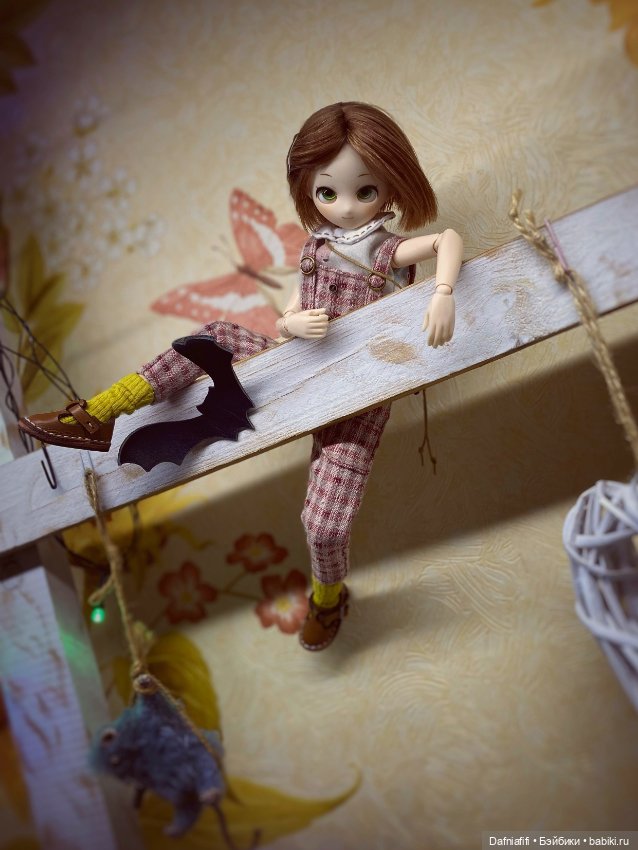 Кузя - шилопопая мартышка