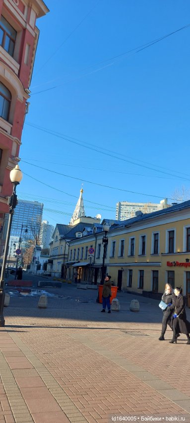 Поэт с Арбата, не любивший говорить о себе. 9 мая День Рождения Булата Окуджавы