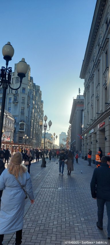 Поэт с Арбата, не любивший говорить о себе. 9 мая День Рождения Булата Окуджавы