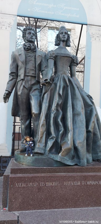 Поэт с Арбата, не любивший говорить о себе. 9 мая День Рождения Булата Окуджавы (фото 3)