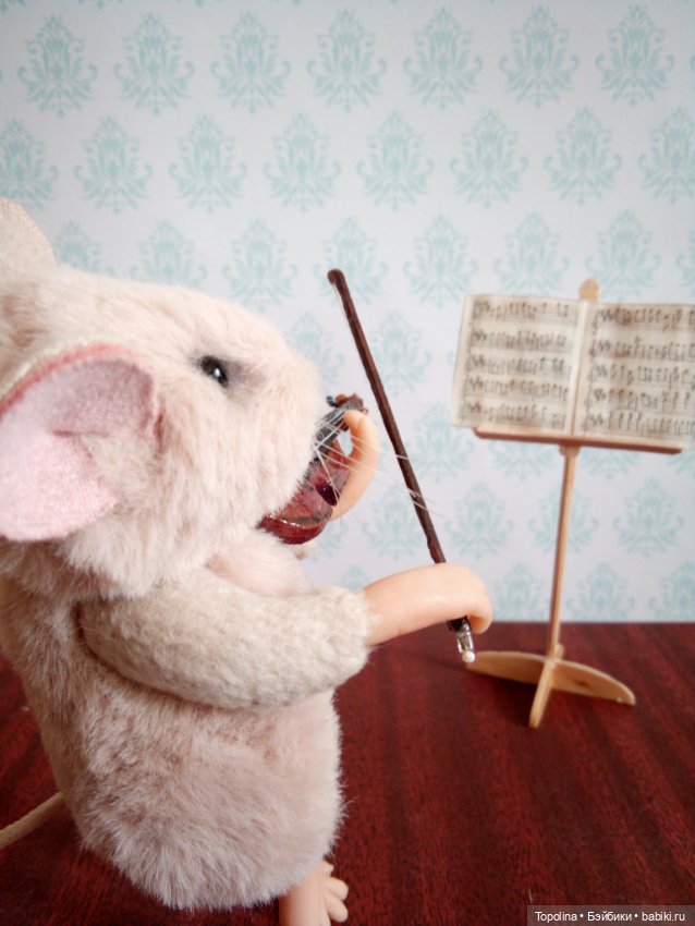 Мышонок-скрипач — Игрушки в смешанной технике (мех и глина): Арт