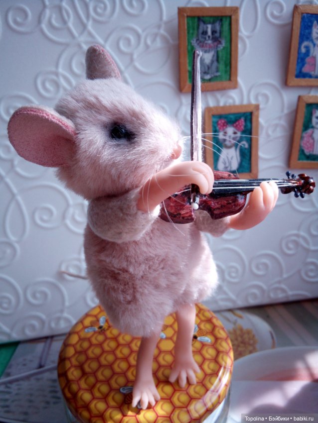 Мышонок-скрипач — Игрушки в смешанной технике (мех и глина): Арт (фото 6)