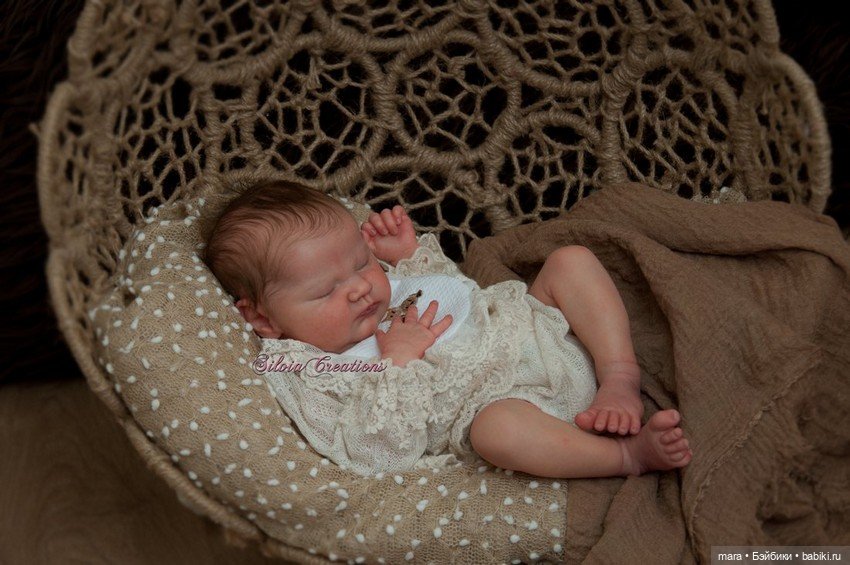 Quinlyn скульпторов Bonnie Brown и Adrie Stoete. автор прототипа Silvia Ezquerra