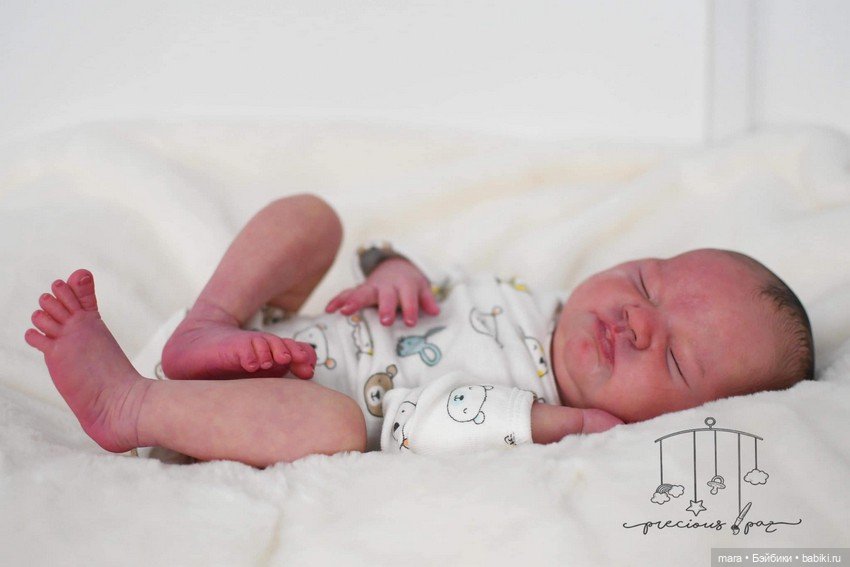 Quinlyn скульпторов Bonnie Brown и Adrie Stoete, автор прототипа Holly Paz