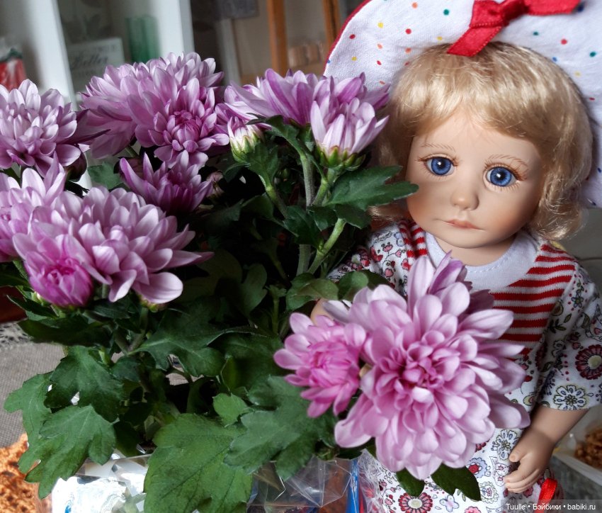 Красивые куклы и красивые цветы (фото 3)