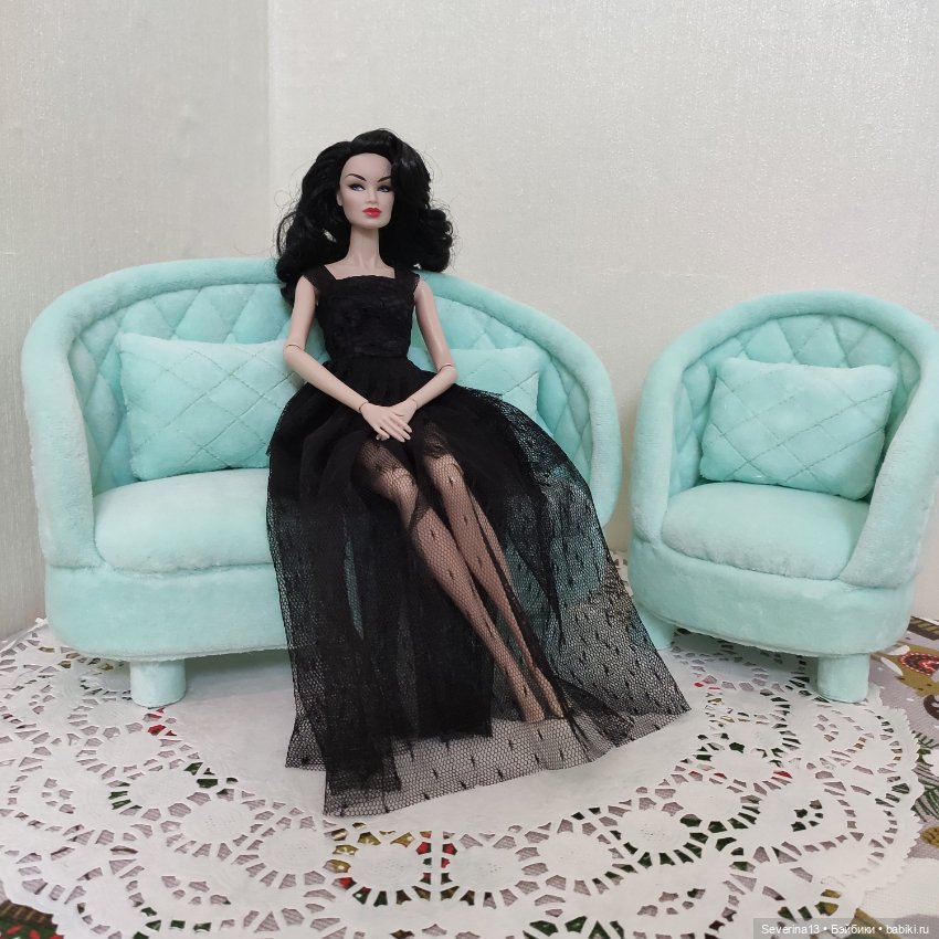 Мебель всякая важна, мебель каждому нужна