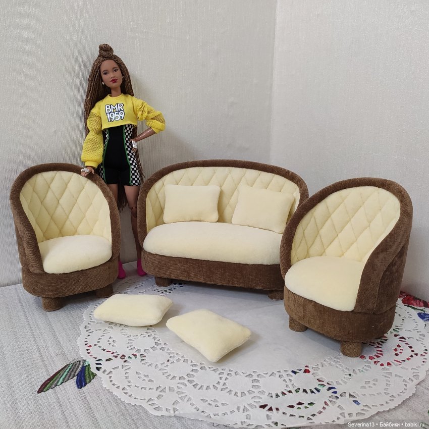 Мебель всякая важна, мебель каждому нужна