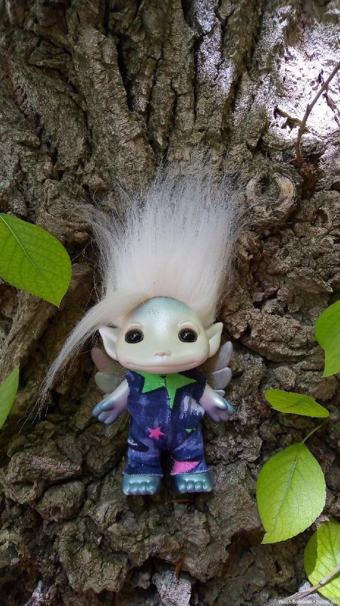 Взяли Зельфа (Zelf) на прогулку)