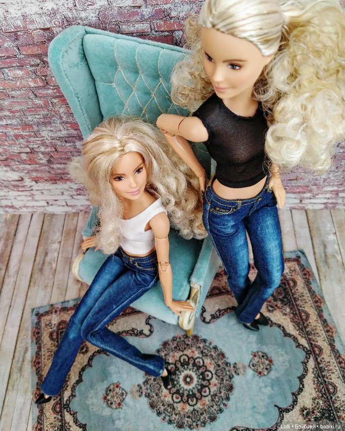 Три года я шью джинсы на кукол