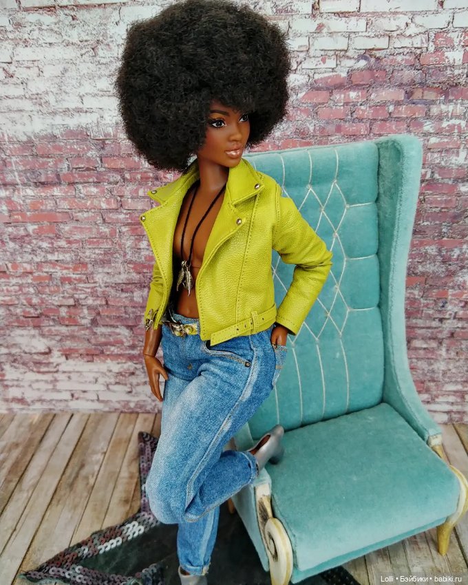 Три года я шью джинсы на кукол