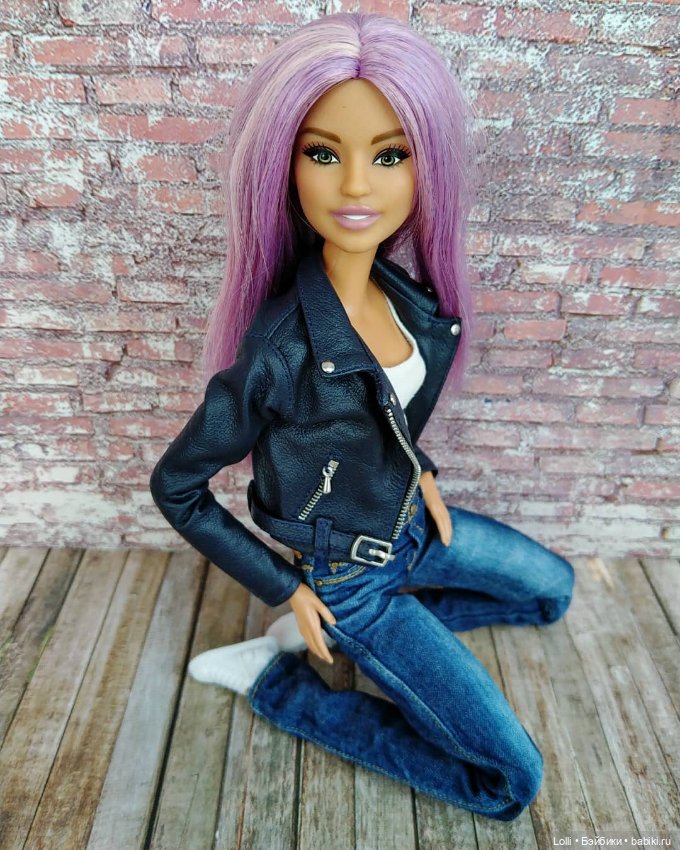 Три года я шью джинсы на кукол