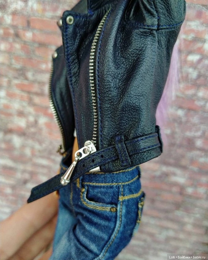 Три года я шью джинсы на кукол