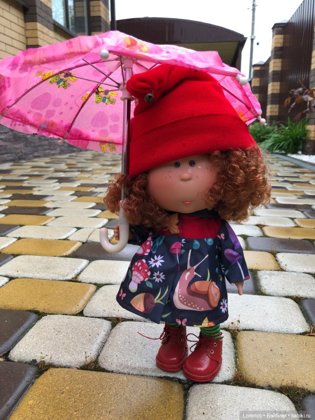 Дождливый день — Куклы Nines d'Onil (Нинес): Миа (Mia) (фото 5)