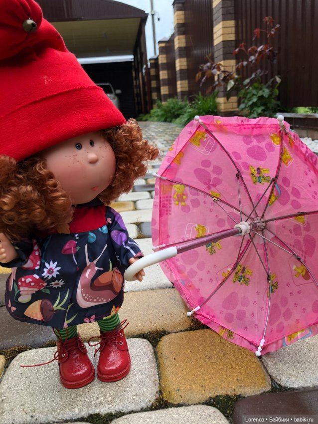 Дождливый день — Куклы Nines d'Onil (Нинес): Миа (Mia) (фото 7)