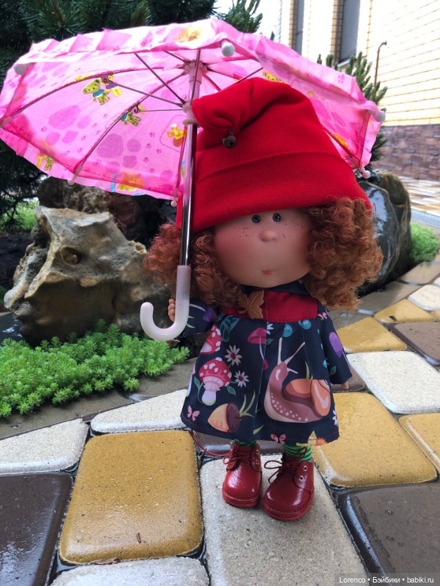 Дождливый день — Куклы Nines d'Onil (Нинес): Миа (Mia)