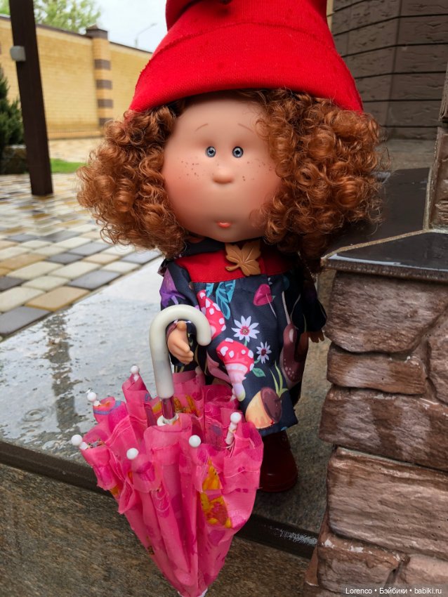 Дождливый день — Куклы Nines d'Onil (Нинес): Миа (Mia)
