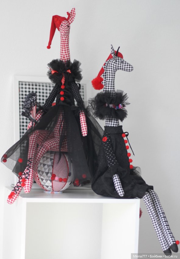 Чёрное белое красное … — Авторские текстильные куклы: Вальдорфские (фото 7)