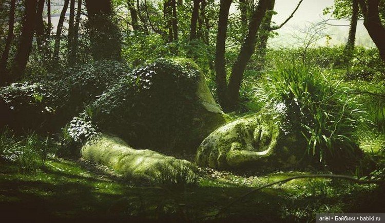 Скульптура девушки, которой меняется в зависимости от сезона ☝️ (фото 7)