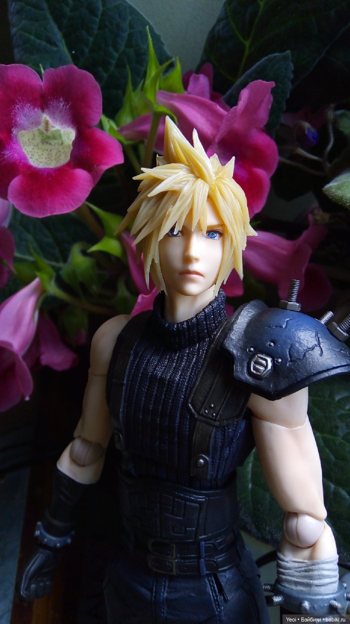 Фигурка Клауда Страйфа из Последней Фантазии (Finаl Fаntаsy) 7 - Play Arts Kai (Square Enix). 02