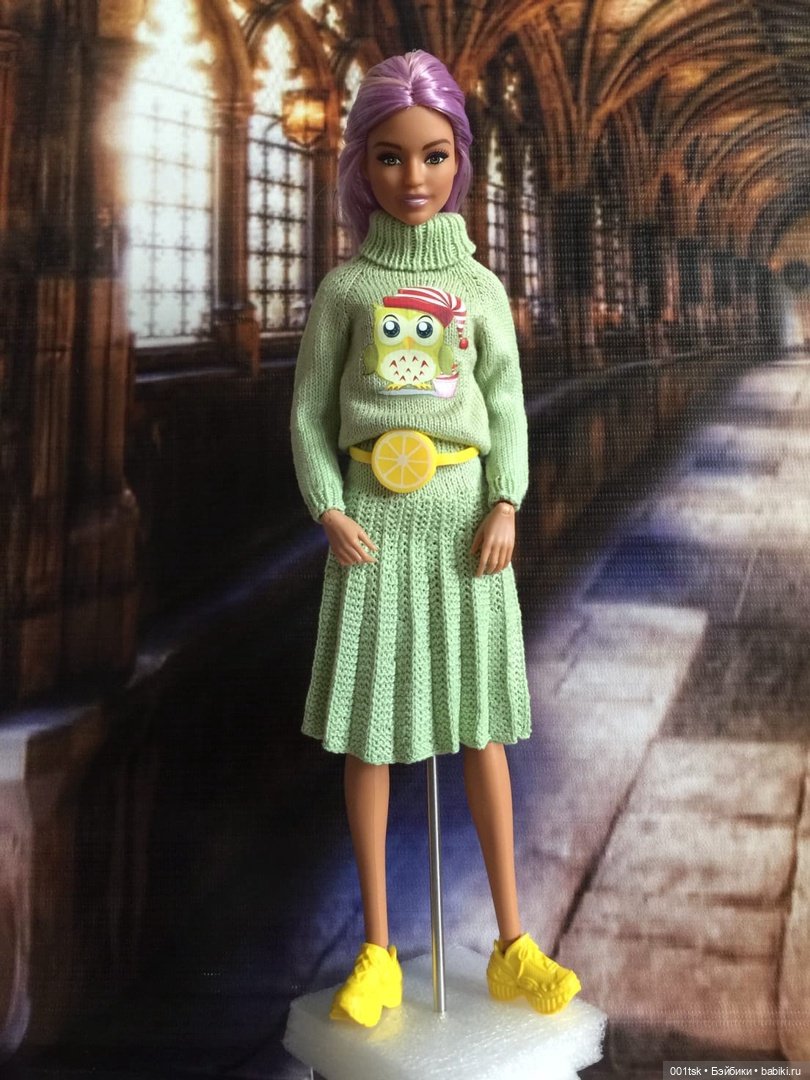 Свитер и юбка на Барби МТМ (фото 3)