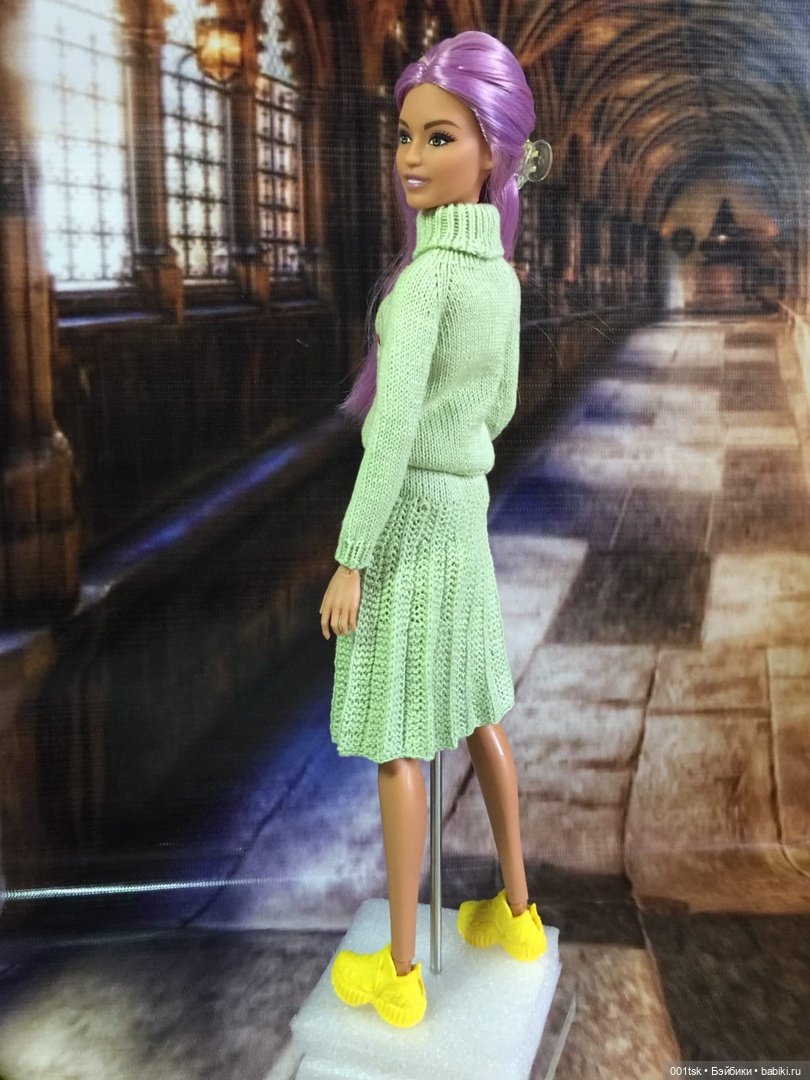 Свитер и юбка на Барби МТМ (фото 9)