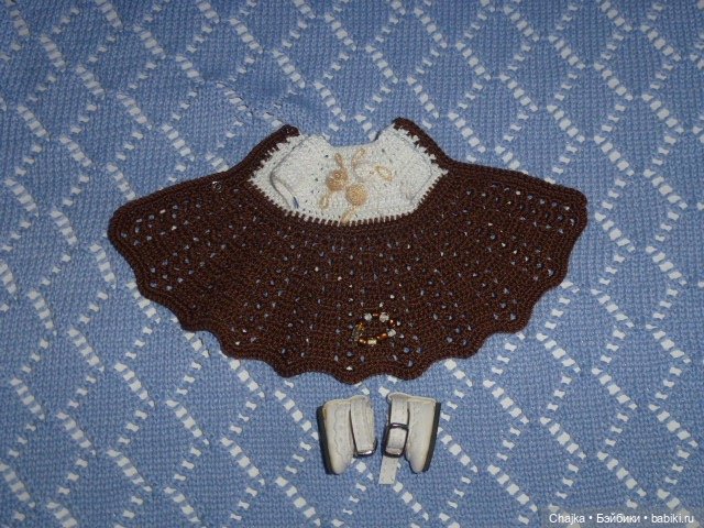 Авторское вязаное платье на кукол Паола Рейна мини - 21 см (Paola Reina mini - 21 cm) (фото 9)
