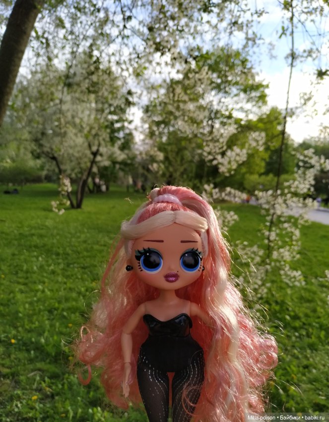 Лариса и её прогулка в парке Коломенское