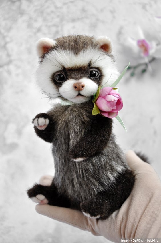 Весенний хорек тедди. Авторская игрушка ручной работы (фото 3)