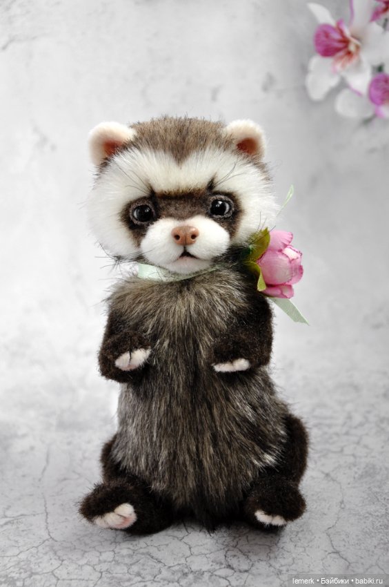 Весенний хорек тедди. Авторская игрушка ручной работы (фото 8)