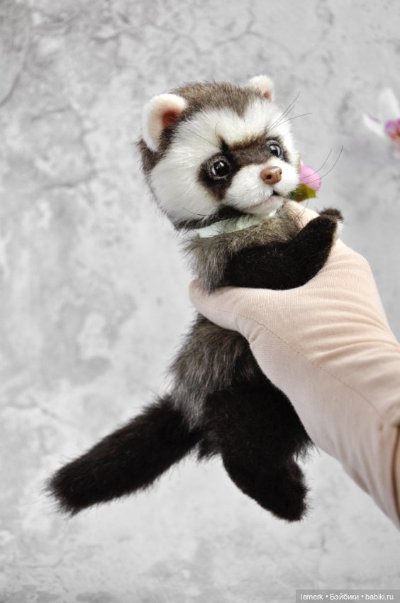 Весенний хорек тедди. Авторская игрушка ручной работы (фото 5)