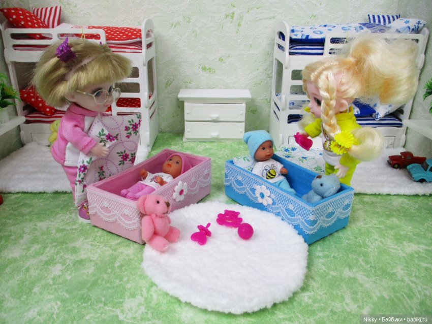 Куклы тоже играют в дочки-матери (фото 4)