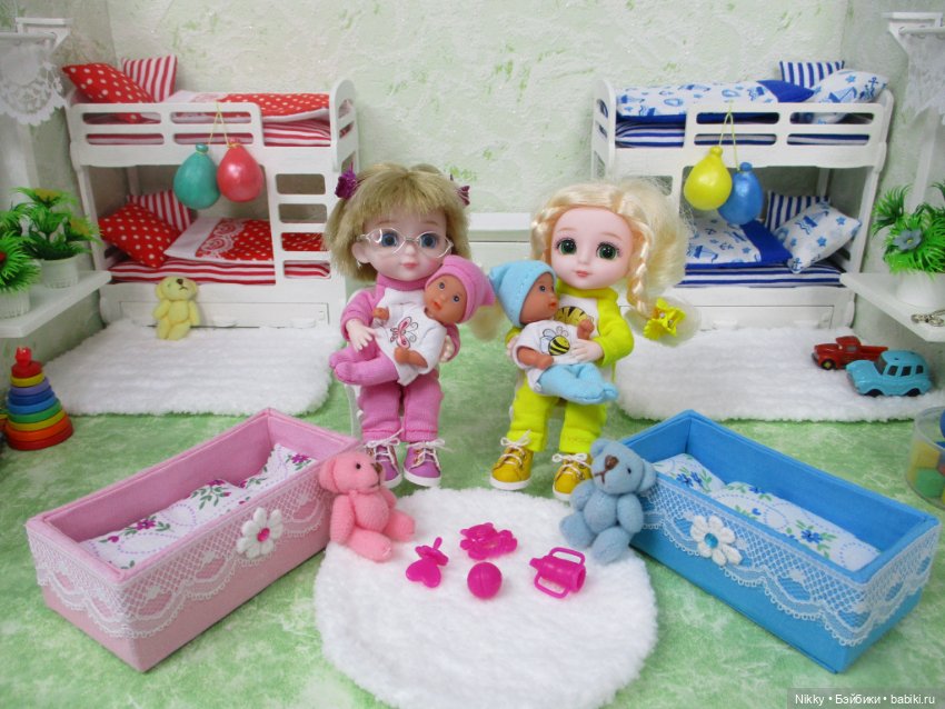 Куклы тоже играют в дочки-матери (фото 2)