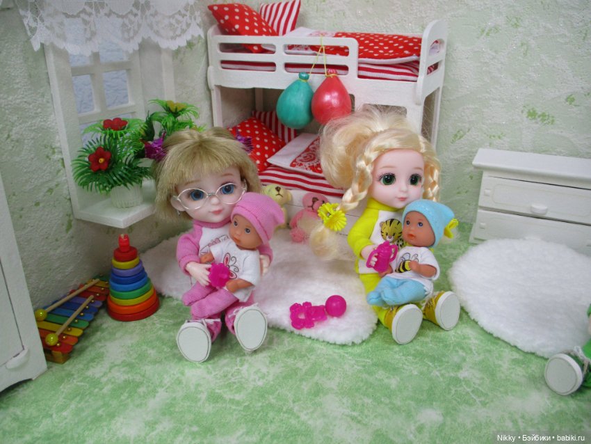Куклы тоже играют в дочки-матери (фото 8)
