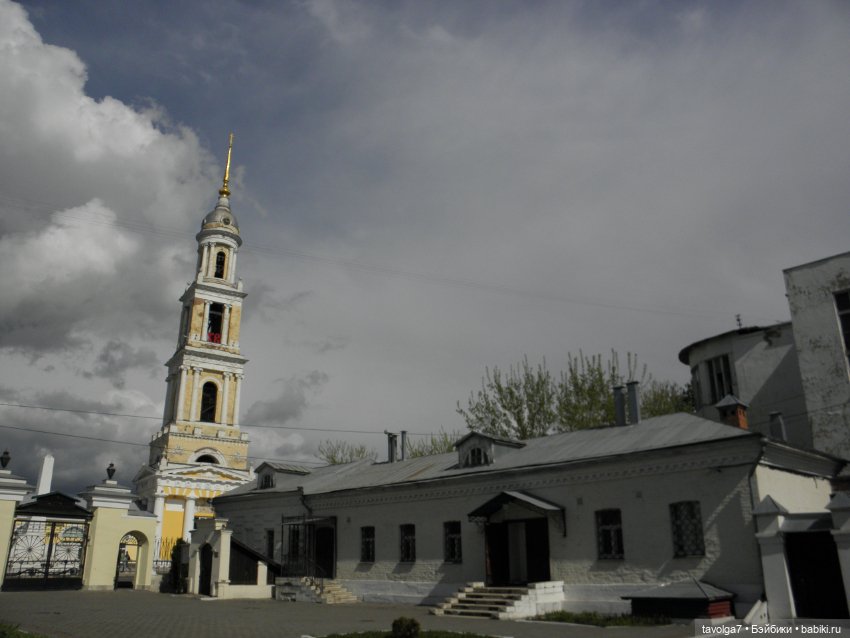 Коломна и Странная Компания в мае