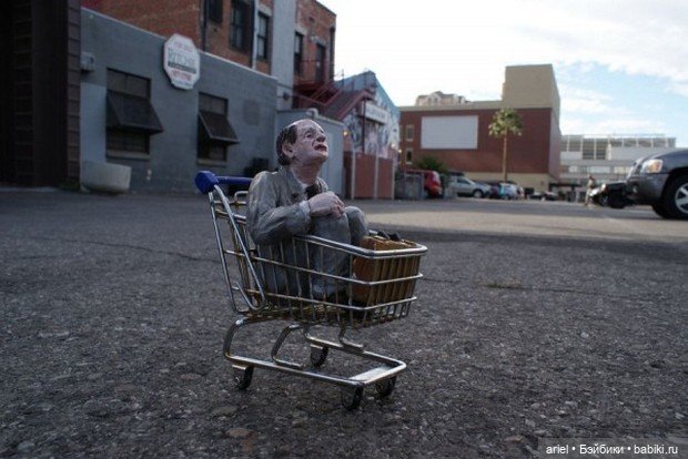 Миниатюрные человечки от Исаака Кордала (Isaac Cordal) (фото 7)