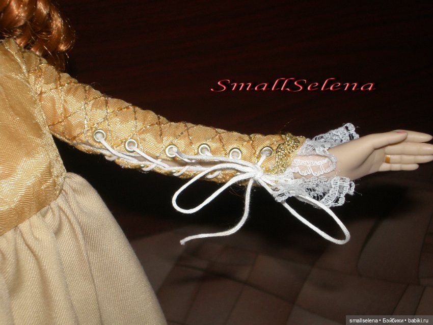 Девушка с лютней — Фэшн