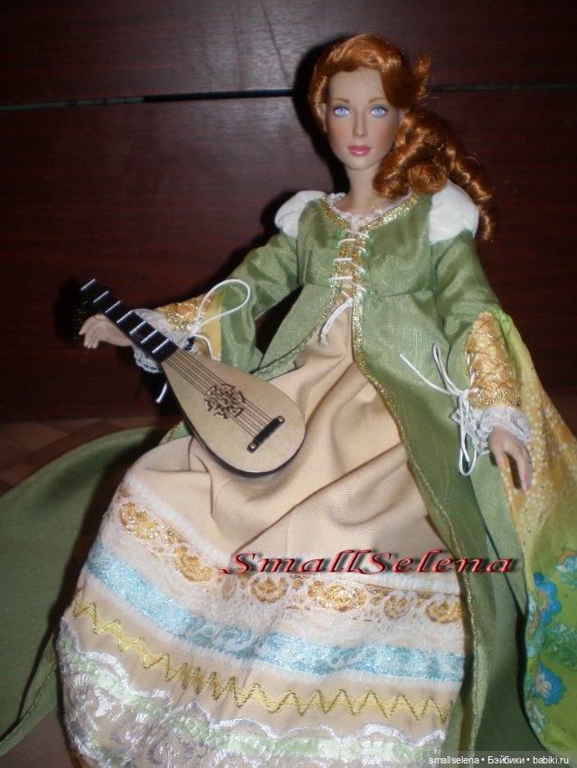 Девушка с лютней — Фэшн