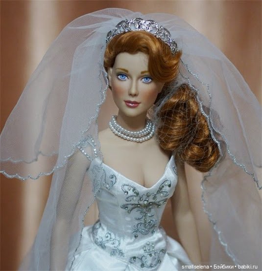 Девушка с лютней — Фэшн