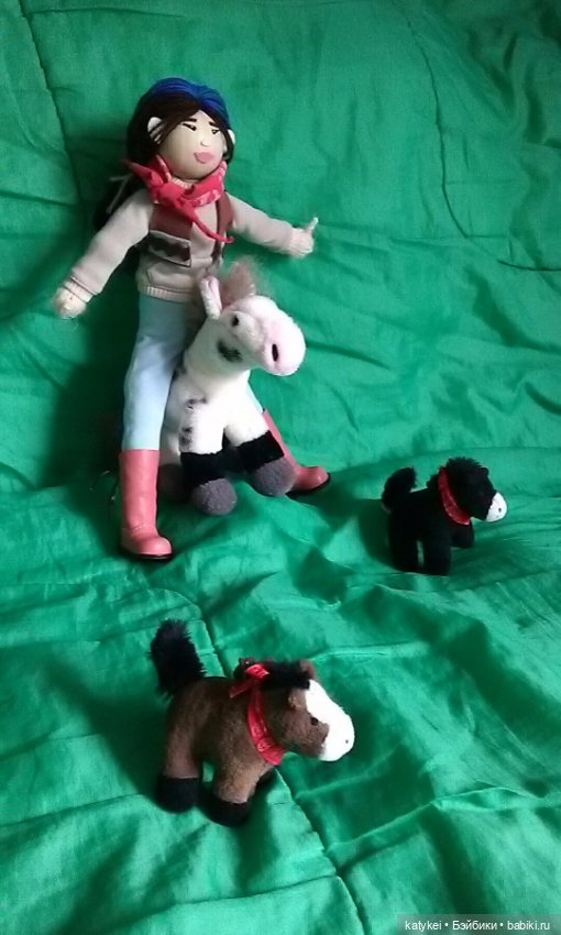 Верхом. День Конника — Авторские игрушки из разных материалов: синельная проволока