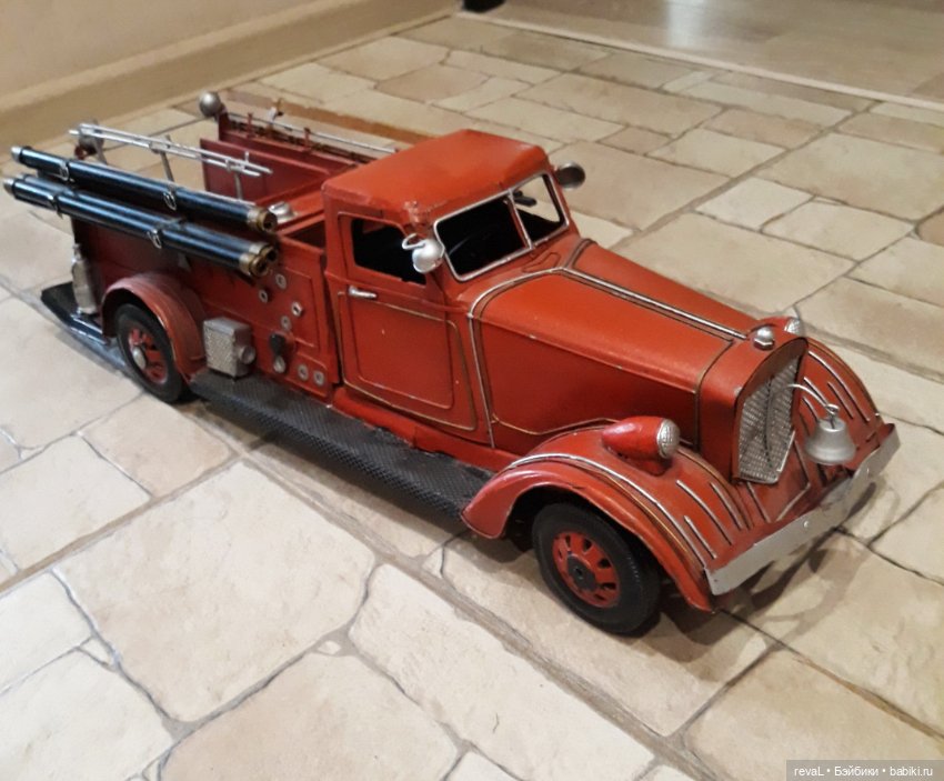 А не посидеть ли нам в гараже или про мои мальчишечьи игрушки