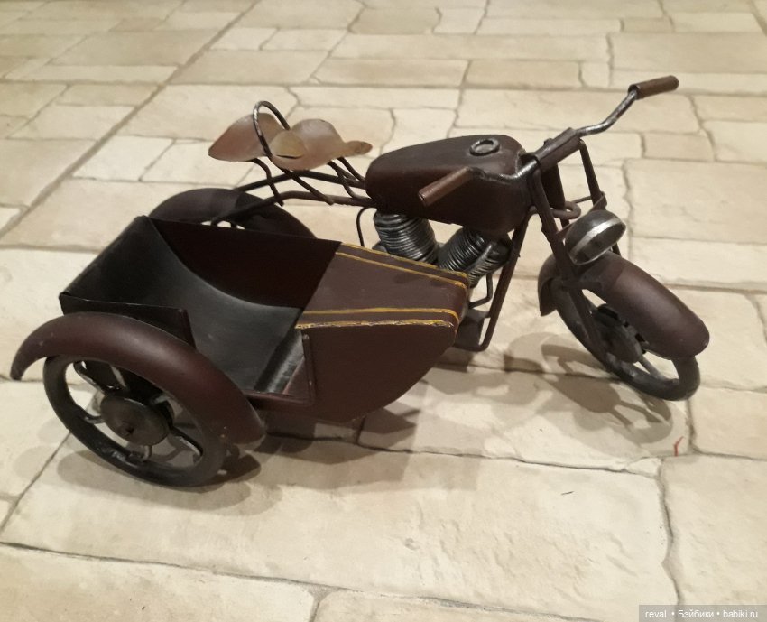 А не посидеть ли нам в гараже или про мои мальчишечьи игрушки