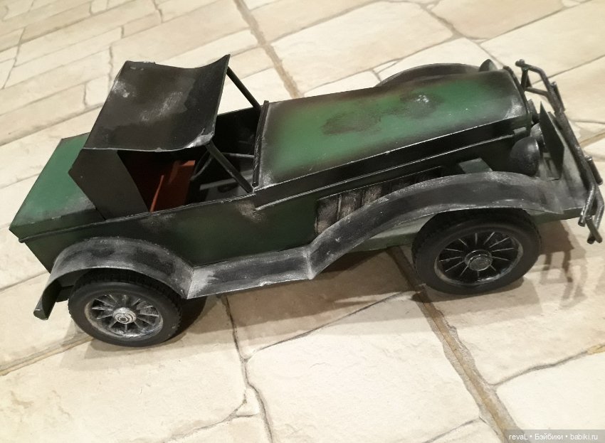 А не посидеть ли нам в гараже или про мои мальчишечьи игрушки