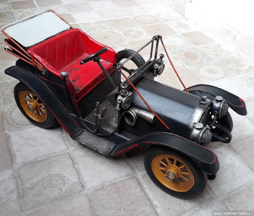 А не посидеть ли нам в гараже или про мои мальчишечьи игрушки