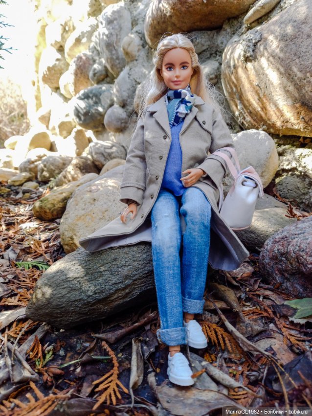 Прогулки днем и ночью — Куклы Barbie (Барби): Looks (фото 9)