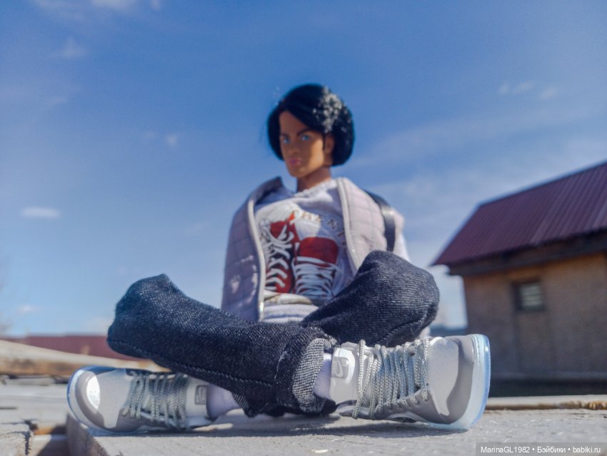 Прогулки днем и ночью — Куклы Barbie (Барби): Looks (фото 7)