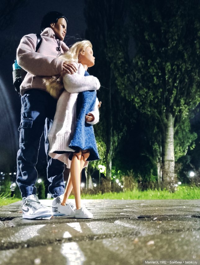 Прогулки днем и ночью — Куклы Barbie (Барби): Looks