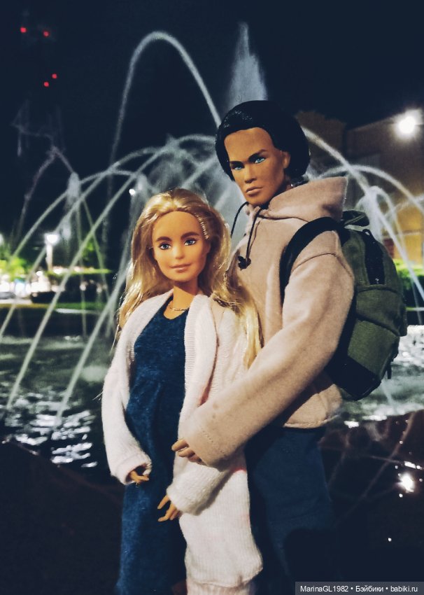Прогулки днем и ночью — Куклы Barbie (Барби): Looks
