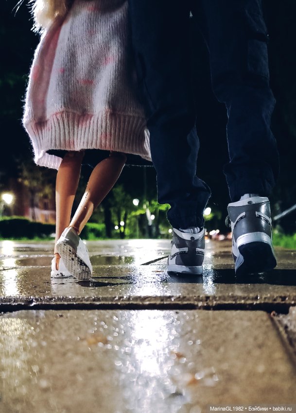 Прогулки днем и ночью — Куклы Barbie (Барби): Looks