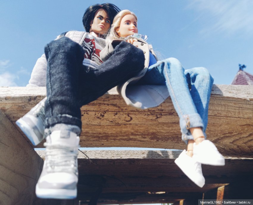 Прогулки днем и ночью — Куклы Barbie (Барби): Looks