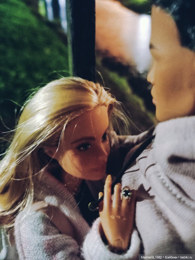 Прогулки днем и ночью — Куклы Barbie (Барби): Looks